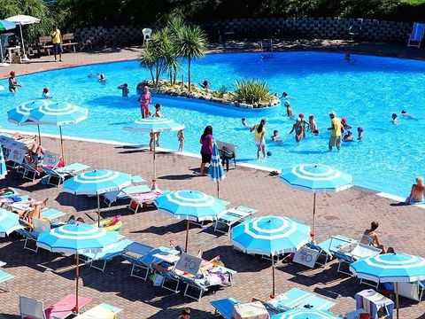 Centro Vacanze San Marino Centro Vacanze San Marino - Camping Pesaro-Urbino - Image N°6