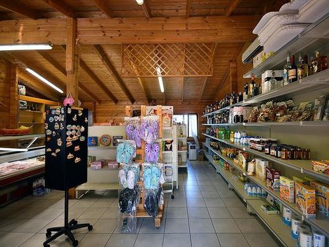 Centro Vacanze San Marino Centro Vacanze San Marino - Camping Pesaro-Urbino - Image N°30