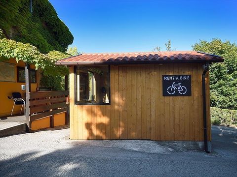 Centro Vacanze San Marino Centro Vacanze San Marino - Camping Pesaro-Urbino - Image N°35