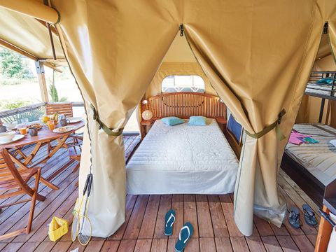 Tente en toile et en bois 5 personnes - Lodge Bali avec sanitaires