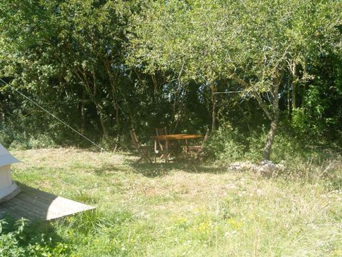 TENTE 4 personnes - Confort sans sanitaires