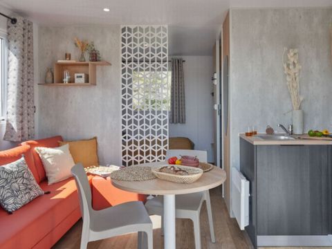 Mobilhome 8 personnes - Lodge Sunêlia Luxe avec jacuzzi - 4 chambres
