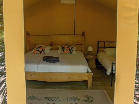 TENTE TOILE ET BOIS 3 personnes - Shimoni - 16 m² + terrasse 12 m²