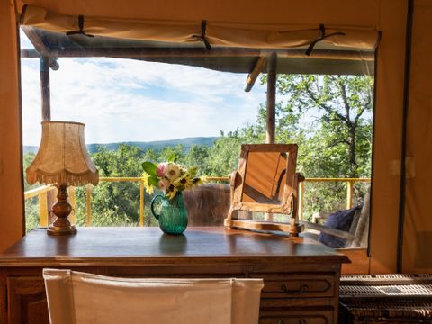 TENTE TOILE ET BOIS 7 personnes - Lodge Samburu - 31 m² + 12.5 m² + terrasse 23 m²