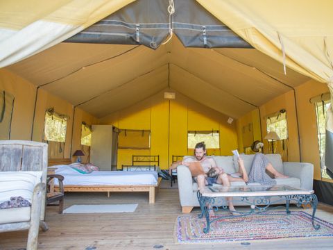 TENTE TOILE ET BOIS 7 personnes - Tente Lodge Mont Kenya - 35 m² + 7.5 m² + terrasse 15 m²