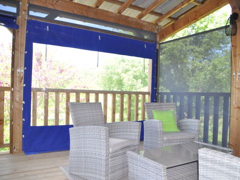 HÉBERGEMENT INSOLITE 4 personnes - Le Balcon des Duyes