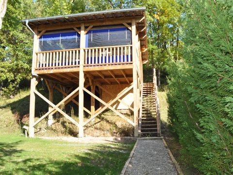 HÉBERGEMENT INSOLITE 4 personnes - Le Balcon des Duyes
