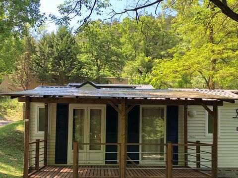 MOBILHOME 5 personnes - Résidence LOUISIANE  Confort 2 chambres avec terrasse couverte + TV