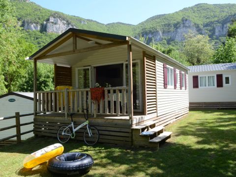 MOBILHOME 4 personnes - Résidence PEYRELADE Confort 2 chambres-terrasse couverte + TV