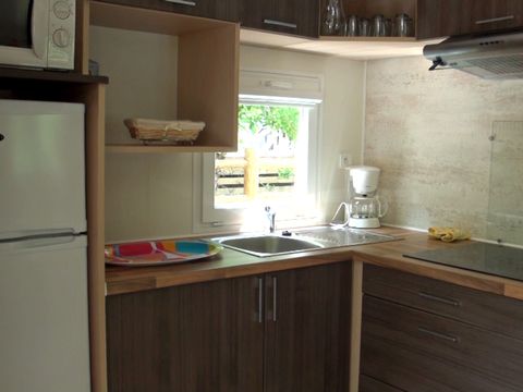 MOBILHOME 4 personnes - Résidence PEYRELADE Confort 2 chambres-terrasse couverte + TV