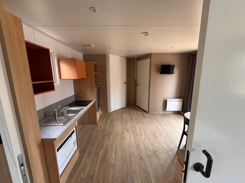 MOBILHOME 4 personnes - NEW // Résidence LOUISIANE PMR Confort 2 chambres + terrasse semi-couverte + TV