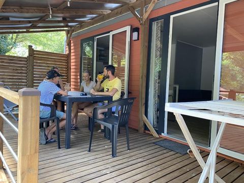 MOBILHOME 5 personnes - Cottage Premium 2 chambres avec terrasse couverte + Clim + TV + Lave-vaisselle
