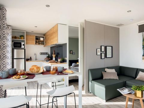 MOBILHOME 5 personnes - Cottage Premium 2 chambres avec terrasse couverte + Clim + TV + Lave-vaisselle