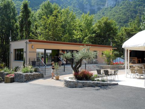 Flower Camping le Peyrelade - Camping Aveyron - Image N°9