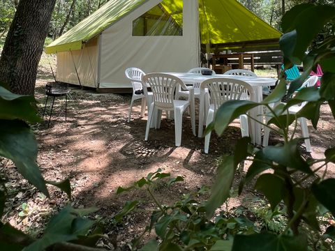 TENTE 4 personnes - lodge toilé