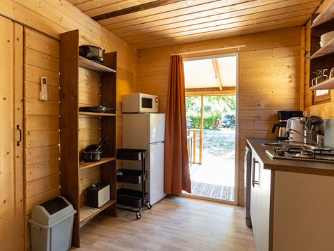 Hébergement 4 personnes - Cabane Valbelle
