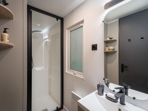 Mobilhome 4 personnes - PREMIUM deux chambres, avec sanitaires