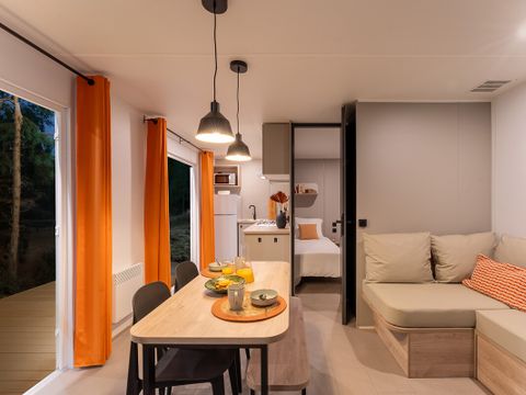 Mobilhome 4 personnes - PREMIUM deux chambres, avec sanitaires