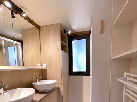 CHALET 6 personnes - Confort 35m² 3 chambres terrasse semi-couverte + climatisation