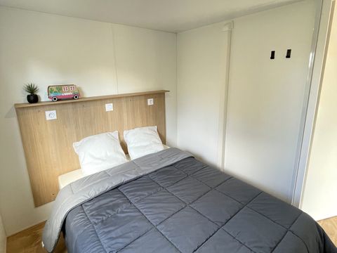 MOBILHOME 4 personnes - Premium 29 m² 2 chambres terrasse semi-couverte + climatisation + LV   D