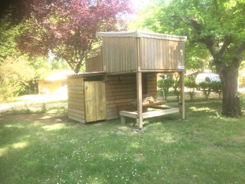 CHALET 2 personnes - Cabane Etoilée - avec WC et lave-mains - micro cuisine sans eau - sans douche