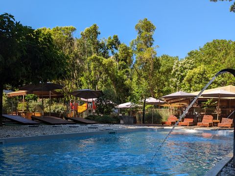 CHALET 2 personnes - Cabane perchée source - sans douche - avec wc et cuisine