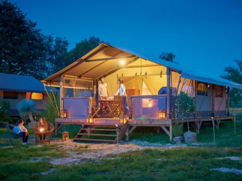 TENTE TOILE ET BOIS 5 personnes - Lodge Safari Nature (sans sanitaires)