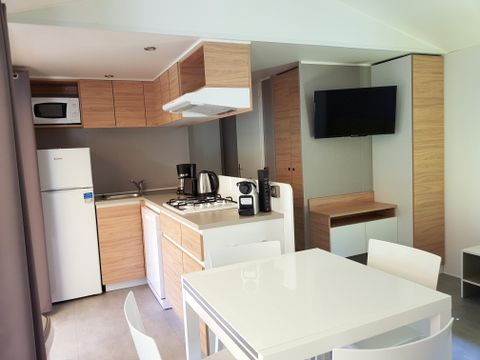 MOBILHOME 6 personnes - Espace Prestige+ Confort Jacuzzi - Climatisation TV MOBILHOME 6 personnes - Espace Prestige+ Confort Jacuzzi - Climatisation TV