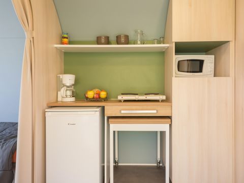 TENTE TOILE ET BOIS 4 personnes - Coco Sweet 16m² - sans sanitaires  TENTE TOILE ET BOIS 4 personnes - Coco Sweet 16m² - sans sanitaires