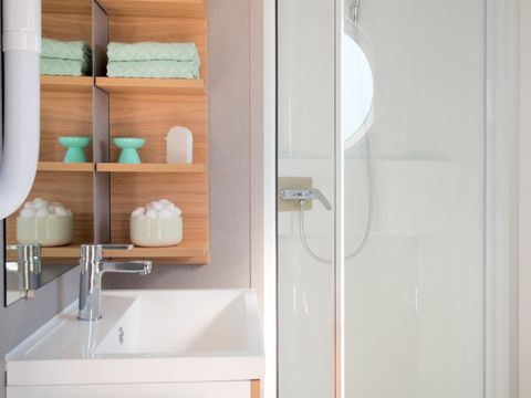 MOBILHOME 4 personnes - Loggia Premium 28m² - Climatisation - TV MOBILHOME 4 personnes - Loggia Premium 28m² - Climatisation - TV