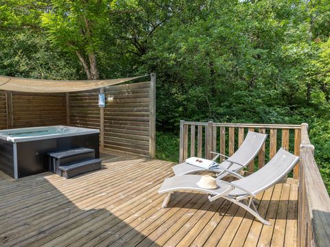 MOBILHOME 4 personnes - Prestige SPA - 2 chambres dont 1 suite parentale - draps, serviettes et barbecue