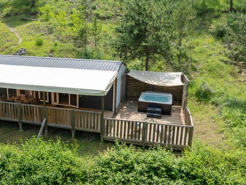 Mobilhome 6 personnes - Mobil home Prestige SPA - 3 chambres dont 1 suite parentale - draps, serviettes et plancha