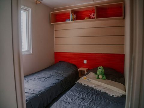 Mobilhome 4/6 personnes - Mercure Confort 28m² - 2 chambres - Terrasse couverte