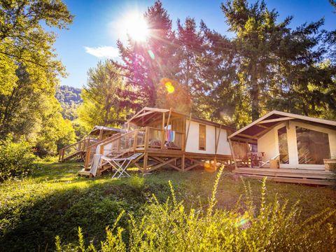 Tente en toile et en bois 2/5 personnes - Freeflower Standard 30m² - 2 chambres - Sans sanitaires