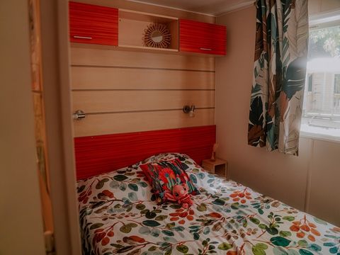 Mobilhome 6/8 personnes - Titania Confort 32m² - 3 chambres - Terrasse couverte