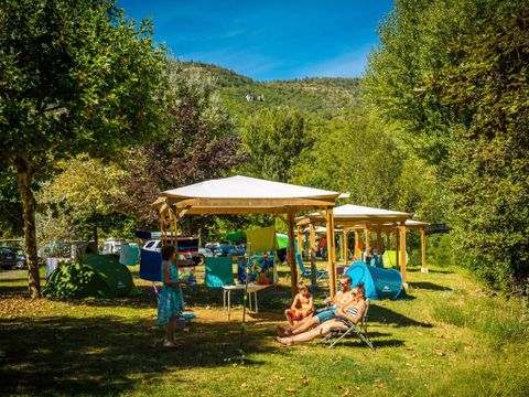 Flower Camping Le Pont du Tarn - Camping Lozere