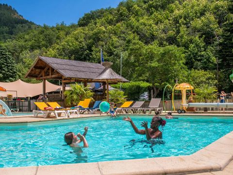 Flower Camping Le Pont du Tarn - Camping Lozere