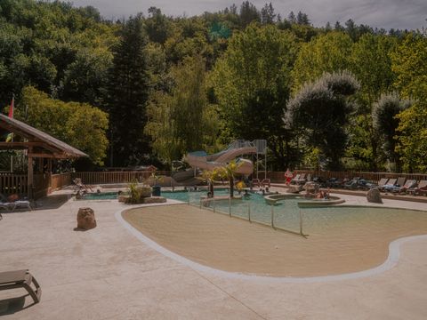 Flower Camping Le Pont du Tarn - Camping Lozere