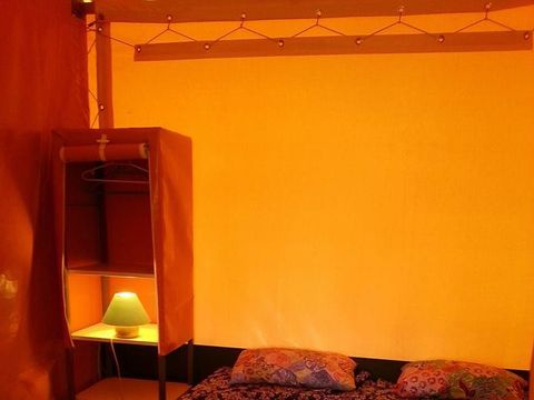 Bungalow toilé 5 personnes - 5 places