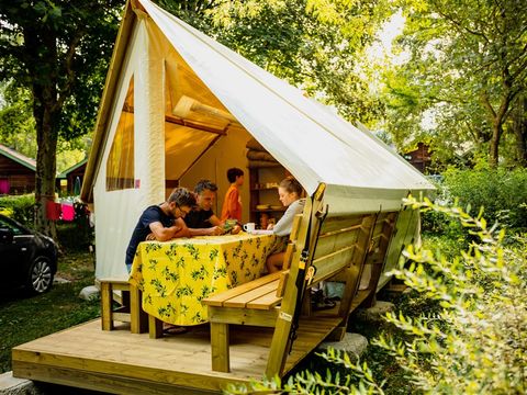 LODGE 5 personnes - LODGE sans sanitaires