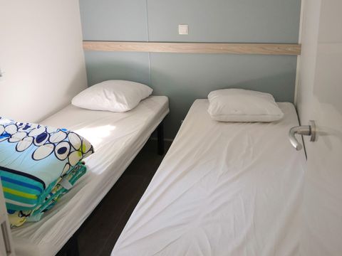 MOBILHOME 6 personnes - Cottage Premium Clim - 29 m² - 2 chambres – 4/6 pers - climatisation & plancha