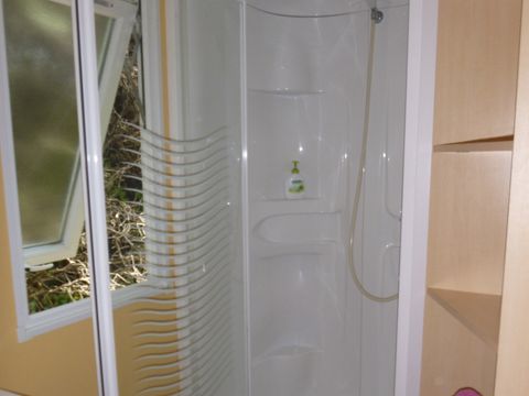 MOBILHOME 6 personnes - 27,5m² Standard (2ch - 4/6pers.) + Clim + Paillotte extérieure