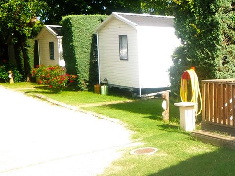 MOBILHOME 7 personnes - 30m² Confort (2ch - 5/7pers.) + Clim + Terrasse couverte