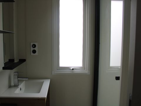 MOBILHOME 7 personnes - Family 30m² Confort (3ch - 7pers.) + Clim + Terrasse couverte