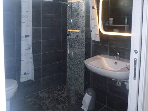 GÎTE 15 personnes - Gîte La Villa 200m² Premium (5ch - 15pers) + LV + Terrasse + Jardin