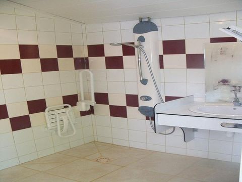 Emplacement - Forfait GRAND STANDARD : 1 tente, caravane ou camping car / 1 voiture / électricité 10A /