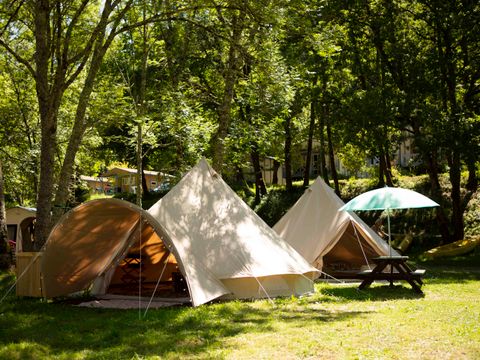 TENTE 6 personnes - Deux tentes Bell (sans sanitaires)