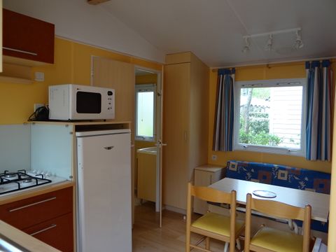 MOBILHOME 4 personnes - 2 chambres en DIMANCHE (Juillet/Août)