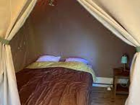 BUNGALOW TOILÉ 4 personnes - sans sanitaires