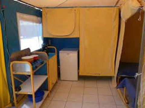BUNGALOW TOILÉ 4 personnes - sans sanitaires